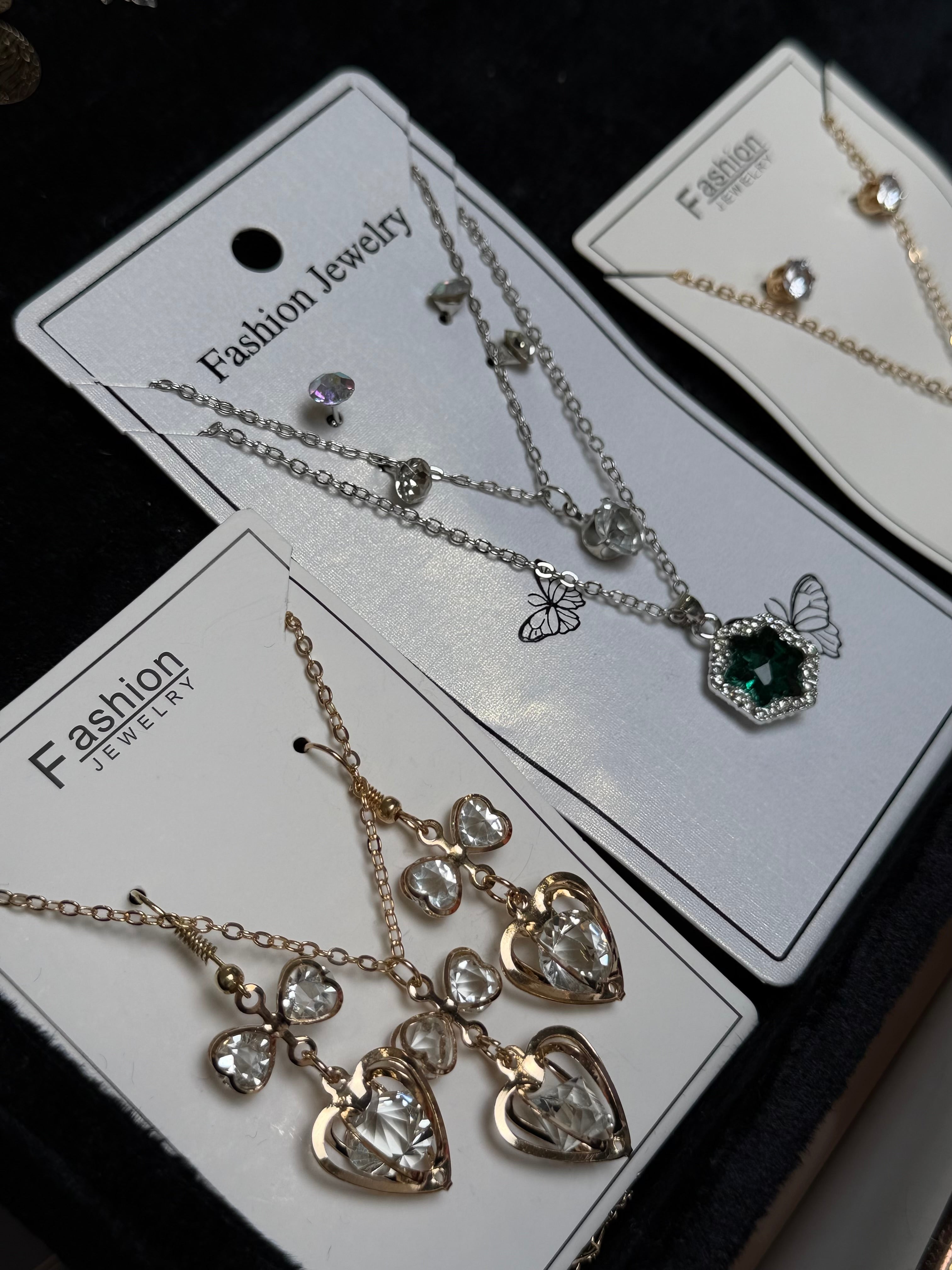 Pack of 17 Sets Jewellery Deal