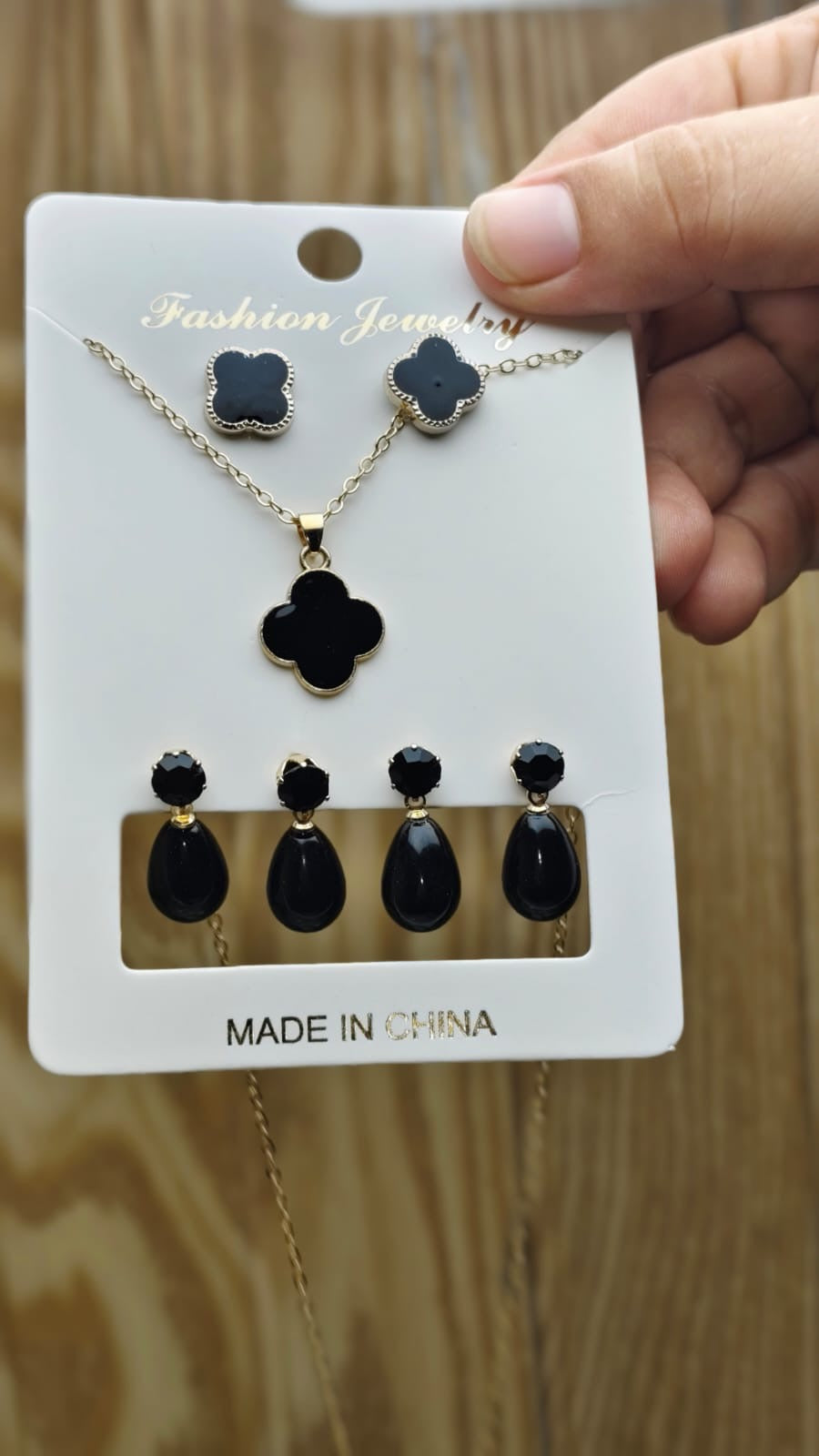 Pack of 17 Sets Jewellery Deal