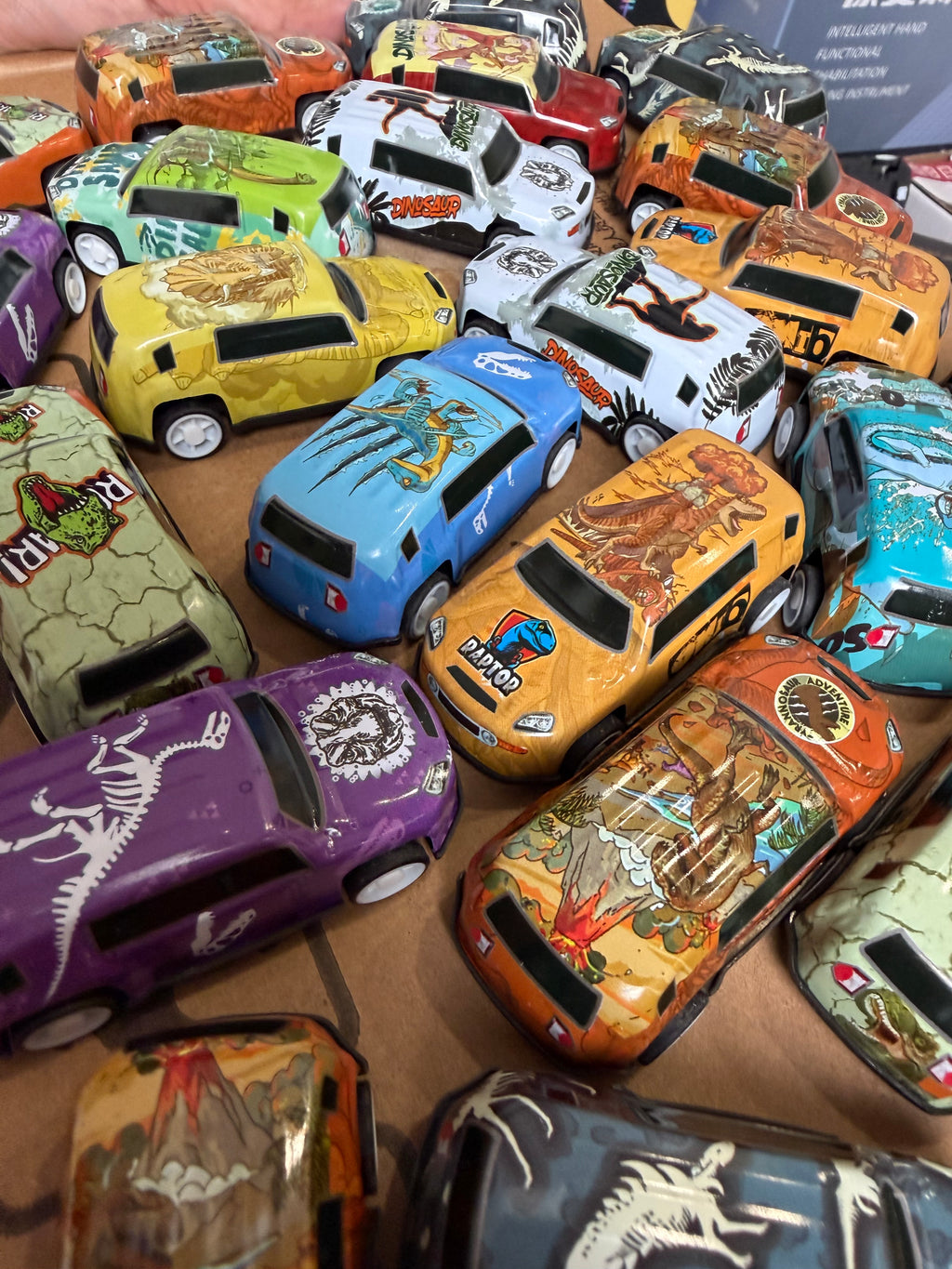 Pack of 30 Kids Cars Deal