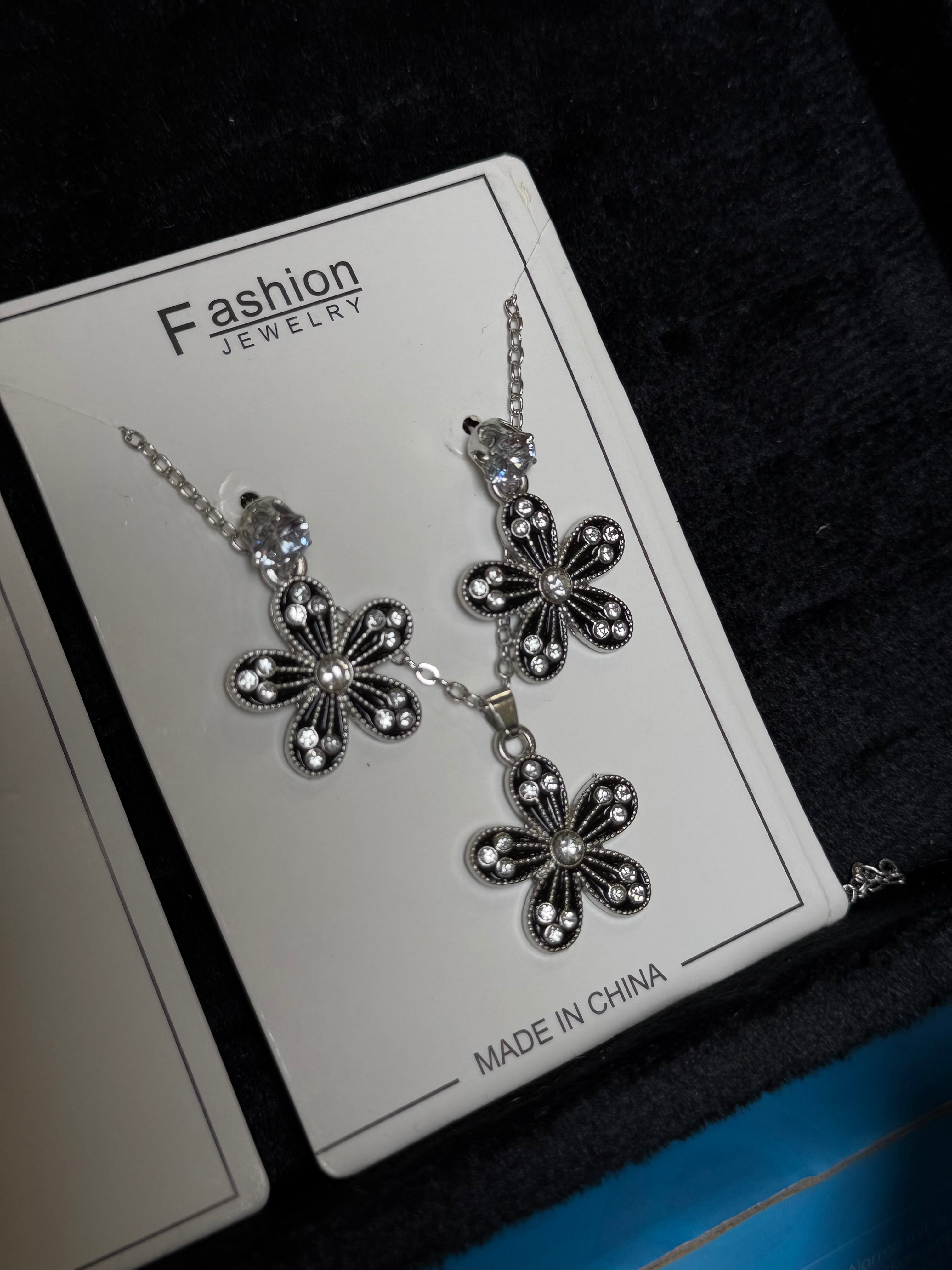 Imported Jewellery Pack of 30 sets