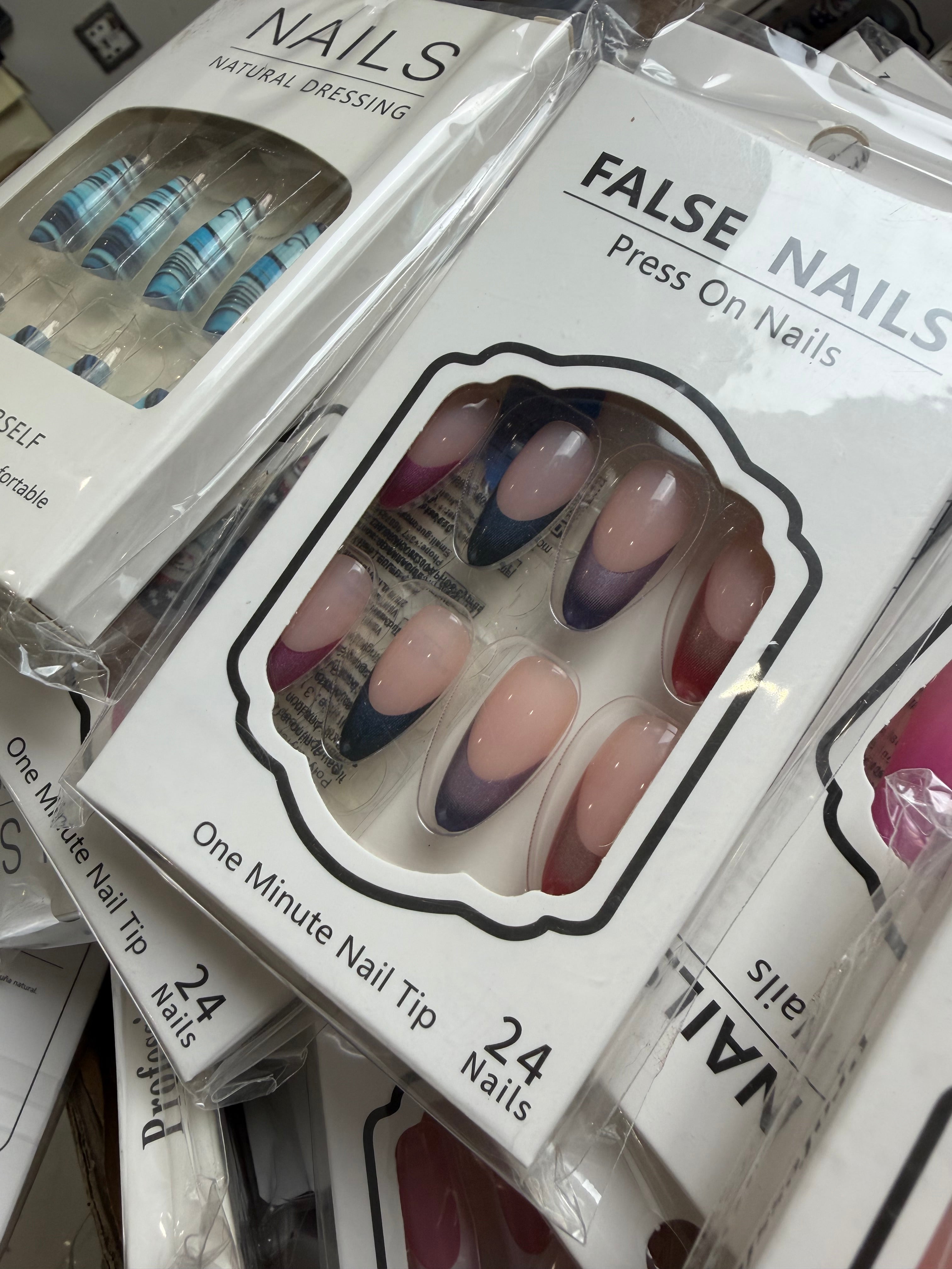 Pack of 15 Sets Artificial Nails Deal